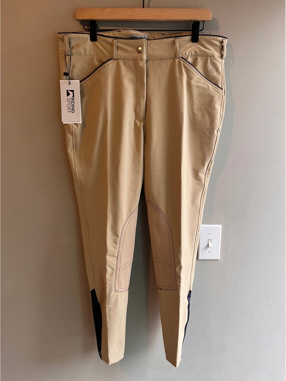 Riding Sport Ladies' Synchrony Knee-Patch Breeches - Tan/Navy, Size 32 NWT